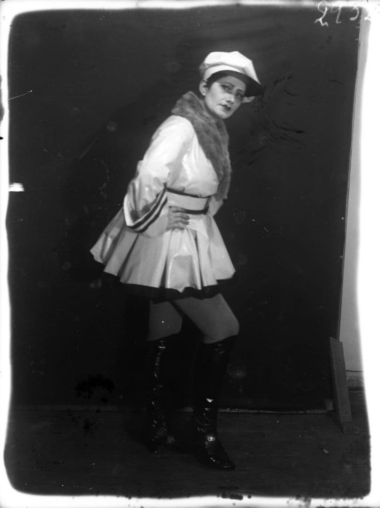 Відкритий космос Лесь Курбас Відкритий космос Лесь Курбас