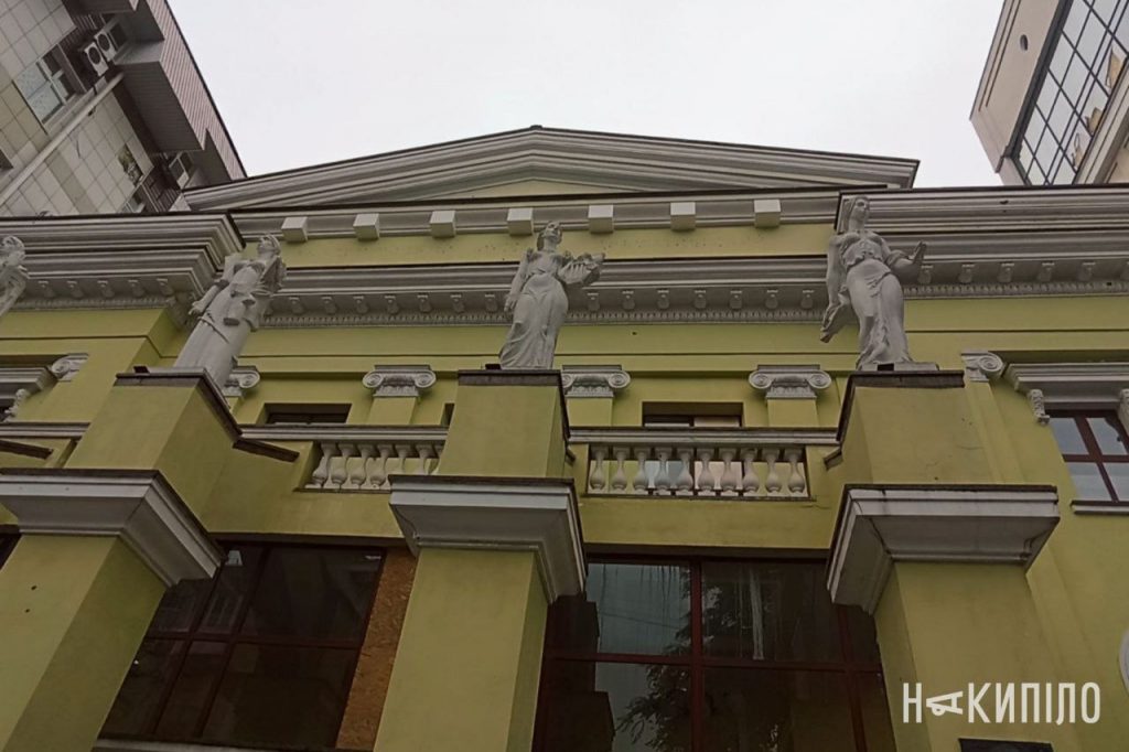 У Харкові чотири театри та філармонію звільнили від оплати комунальних послуг У Харкові чотири театри та філармонію звільнили від оплати комунальних послуг
