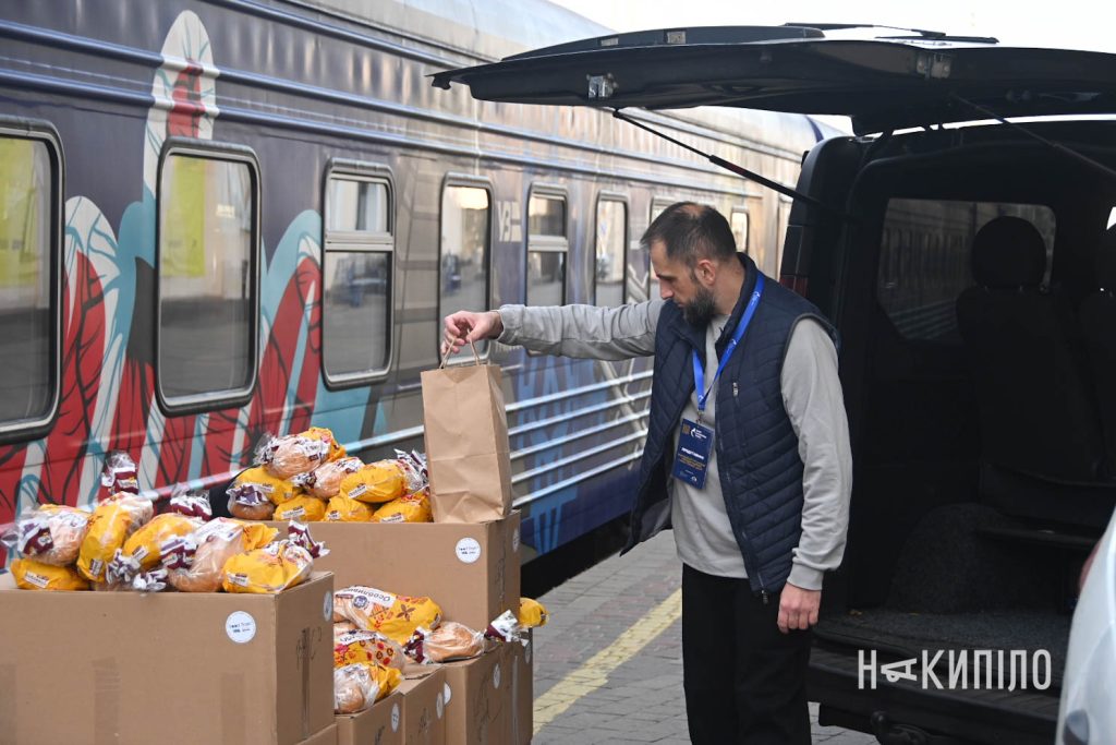 Унікальний Food Train Укрзалізниці поїзд-кухня