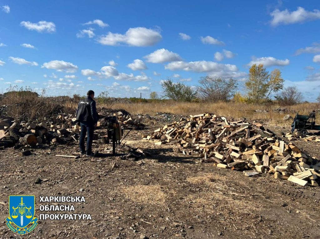 На Харківщині викрили незаконну вирубку дерев На Харківщині викрили незаконну вирубку дерев