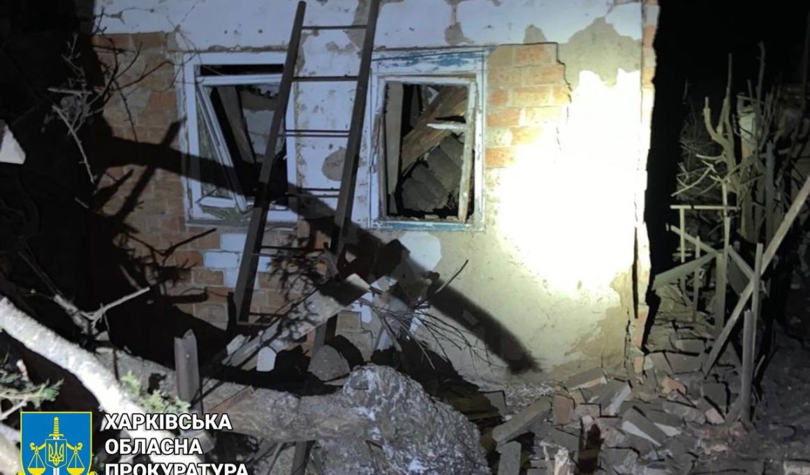 Зруйновані будинки в Куп‘янську внаслідок атаки росії 19 лютого