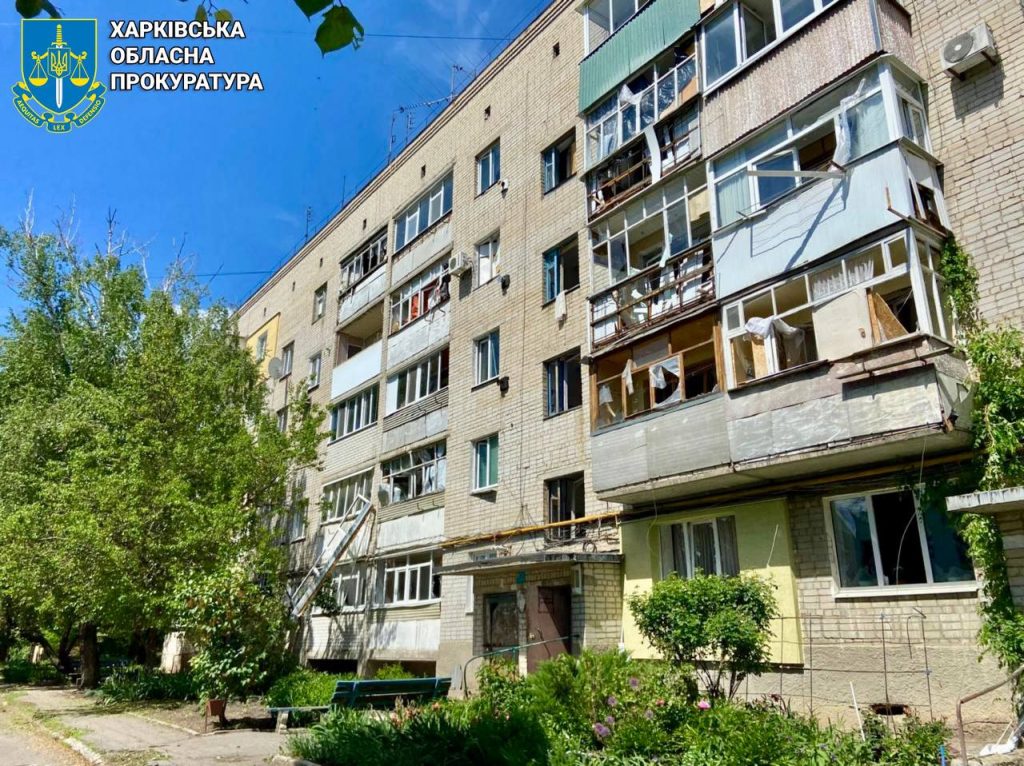 Зруйновані будинки Купʼянськ
