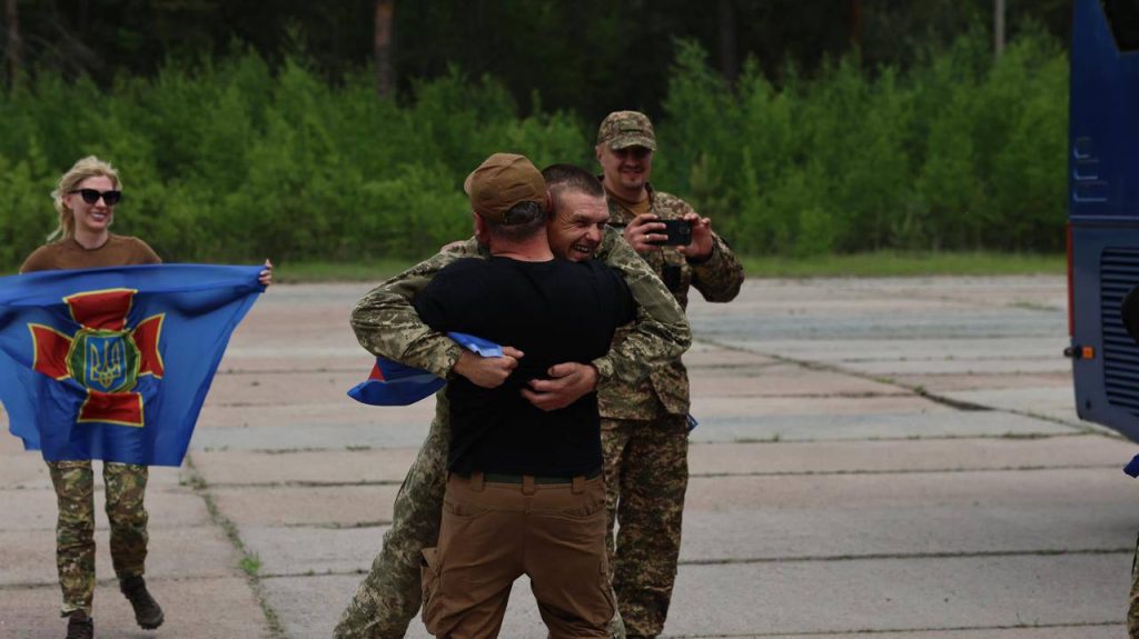Другий етап звільнення українських військовополонених у форматі 1000 на 1000 24.05.25