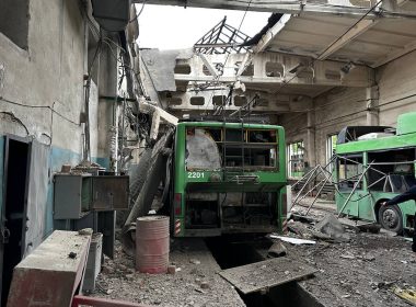 Наслідки атаки БпЛА на тролейбусне депо в Харкові