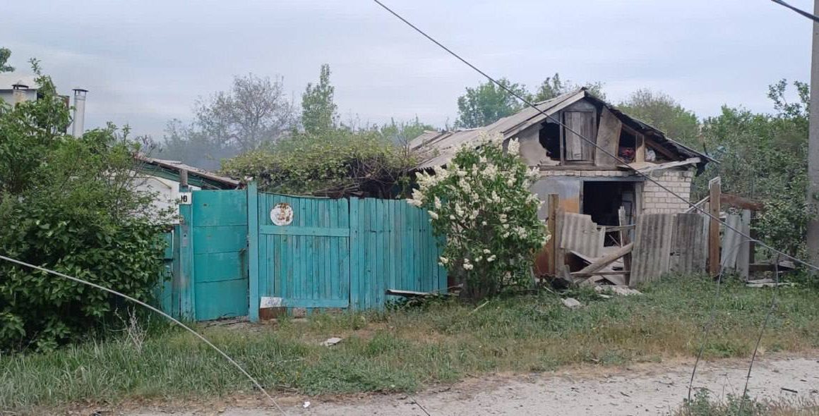 На фото наслідки ударів по місту Купʼянськ