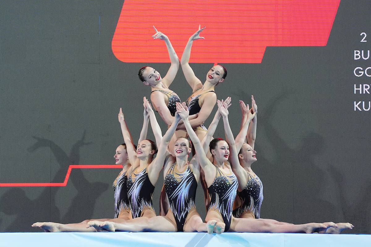 синхронне плавання, Фото: Ukrainian synchronized swimming