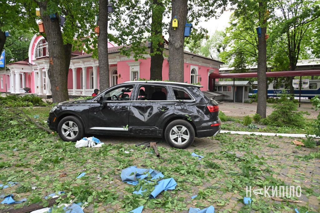 Наслідки влучання авіабомби по Харкову Фото: Ігор Лептуга