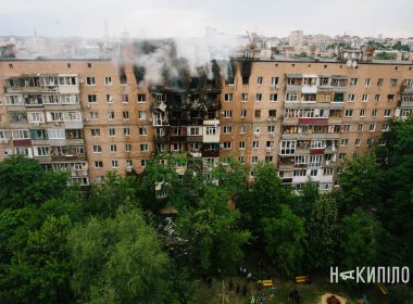 Шахед, влучання шахеда, Основ'янський район, 7 червня 2025 року, влучання в будинок у Харкові, фото: Павло Пахоменко