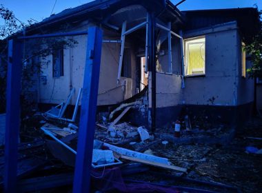 Пошкоджений будинок у Харкові