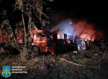 Пожежа від обстрілу в приватному будинку
