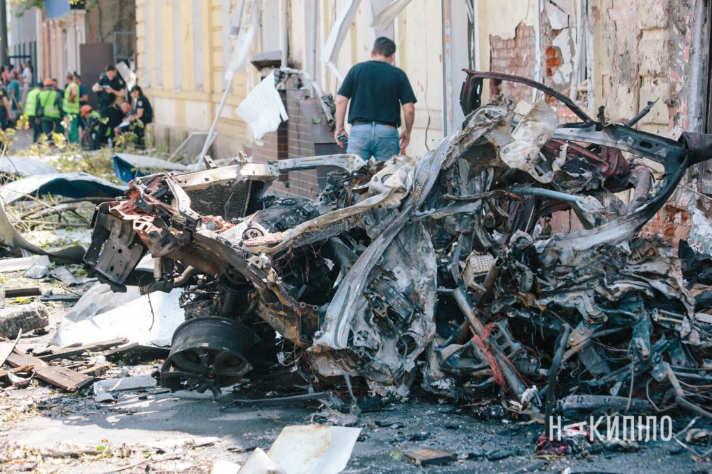 Наслідки прильоту шахеда у холодногірському району Харкова 7 липня 2025 року, під час другого нальоту 7.07.25 фото: Павло Пахоменко