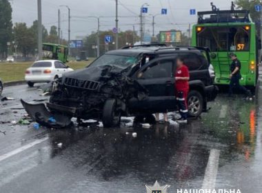 Потрійне ДТП на 23 серпня