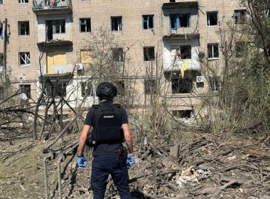 Пошкоджений будинок в Костянтинівці