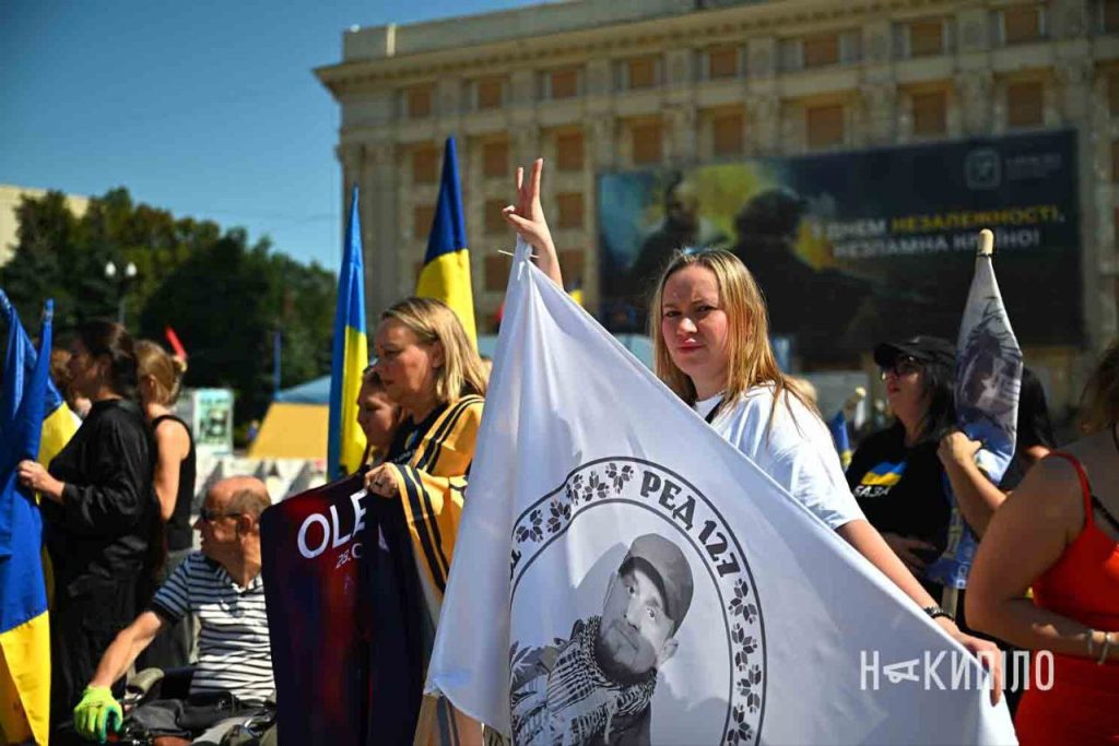 Автопробіг до Дня пам'яті загиблих захисників і захисниць у Харкові
