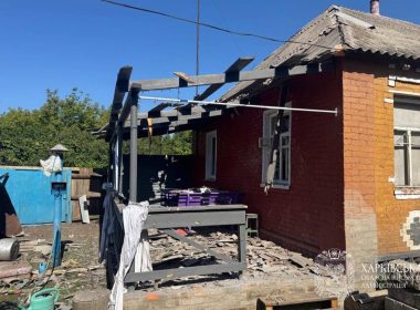 Окупанти атакували безпілотниками Харківщину: пошкоджені будинки та авто Фото: ХОВА