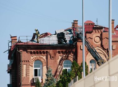 Наслідки прильоту шахеда по навчальному закладу по вулиці Григорія Тарасенко