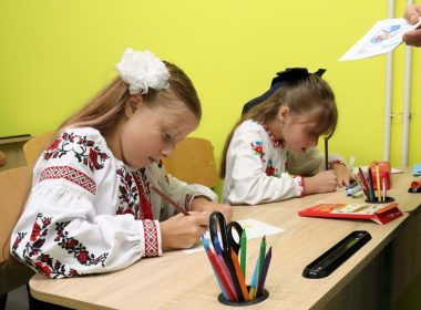 Підземні класи в Лозовій Харківської області. Фото: Сергій Зеленський