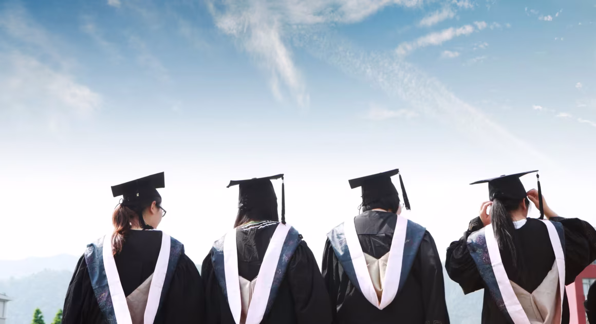 Що робити після закінчення університету?