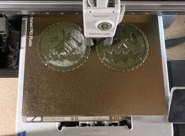 Хартійські «Вампіри» принесли побратимам гарбузокоїни .