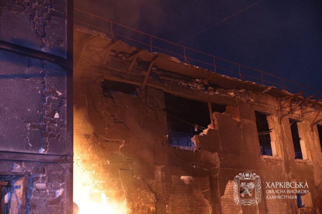Фото пожежі, які спалахнула після атаки БпЛА на Харків 4