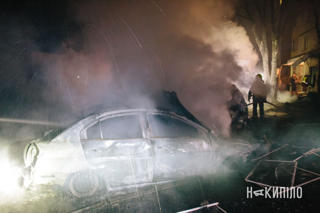 Наслідки прильоту 19 листопада 2025 року у Харкові, проспект аерокосмічний 167, фото: Павло Пахоменко