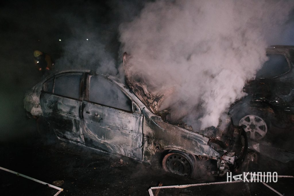 Наслідки прильоту 19 листопада 2025 року у Харкові, проспект аерокосмічний 167, фото: Павло Пахоменко