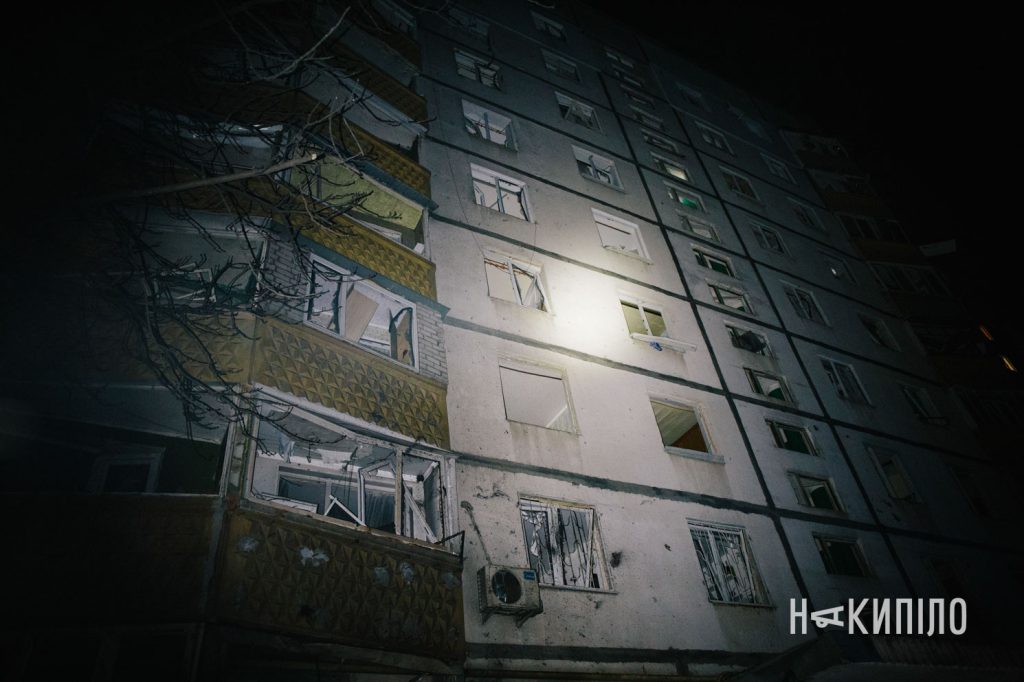 Наслідки прильоту 19 листопада 2025 року у Харкові, проспект аерокосмічний 167, фото: Павло Пахоменко