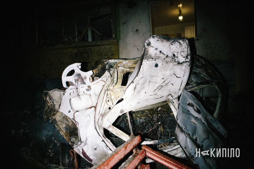 Наслідки прильоту 19 листопада 2025 року у Харкові, проспект аерокосмічний 167, фото: Павло Пахоменко