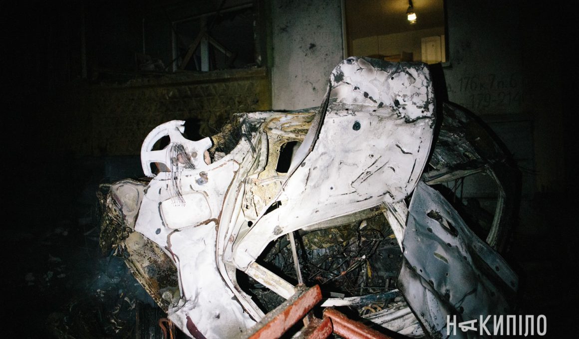 Наслідки прильоту 19 листопада 2025 року у Харкові, проспект аерокосмічний 167, фото: Павло Пахоменко