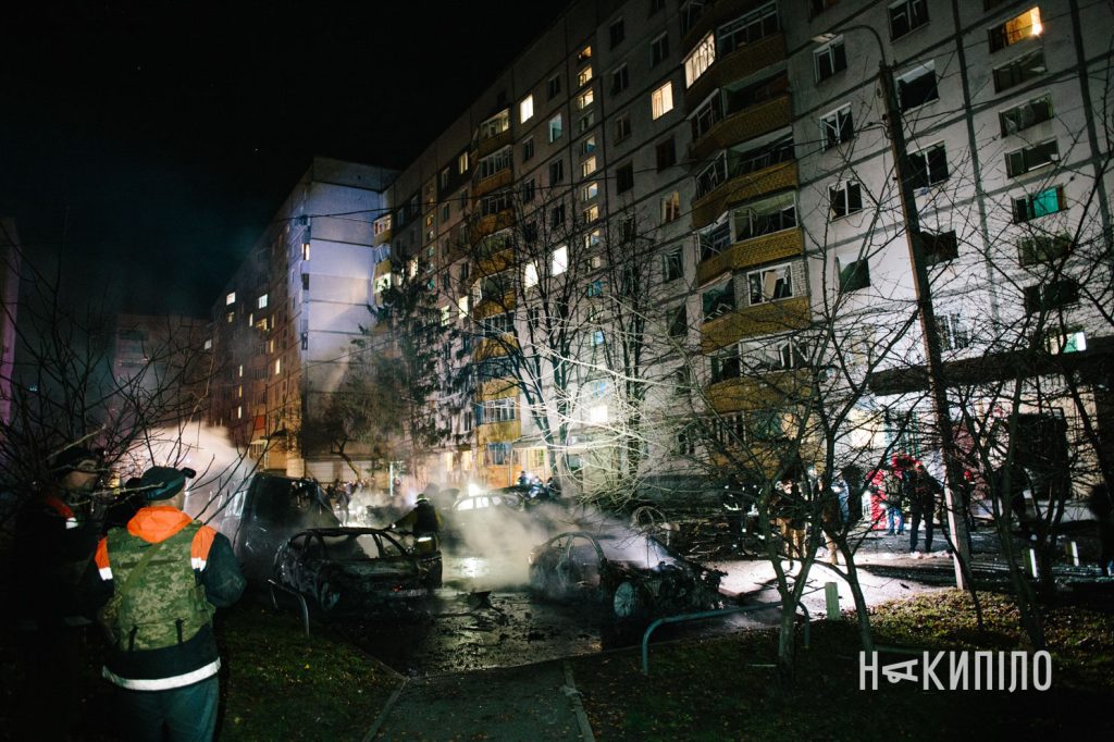 Наслідки прильоту 19 листопада 2025 року у Харкові, проспект аерокосмічний 167, фото: Павло Пахоменко