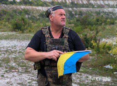 Магнус Ек, воєнний інструктор зі Швеції