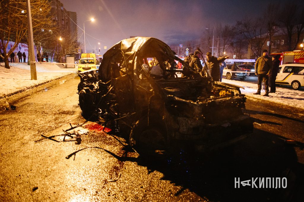 росія атакувала з авіації Харків: є загиблі й поранені 2 Наслідки влучвння каб у Харкові 26 грудня 2025 року. Фото:Павло Пахоменко