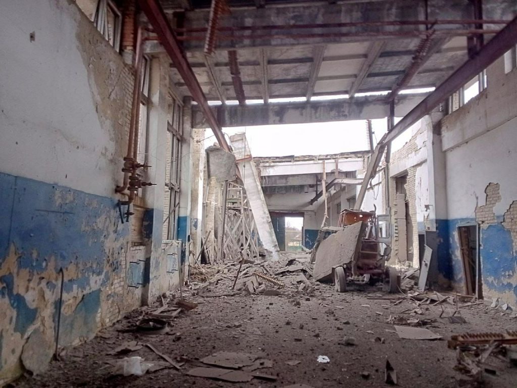 Постраждалі на Купʼянщині, зруйнована школа в Одноробівці: наслідки російських атак за добу 2