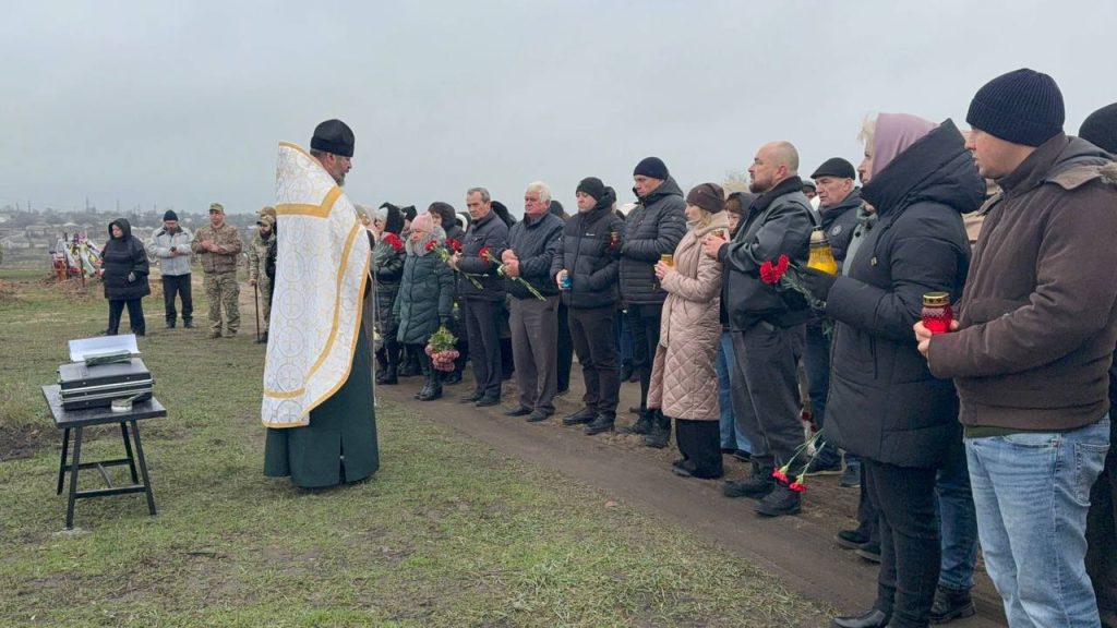 В Ізюмі перепоховали загиблих під час окупації 4