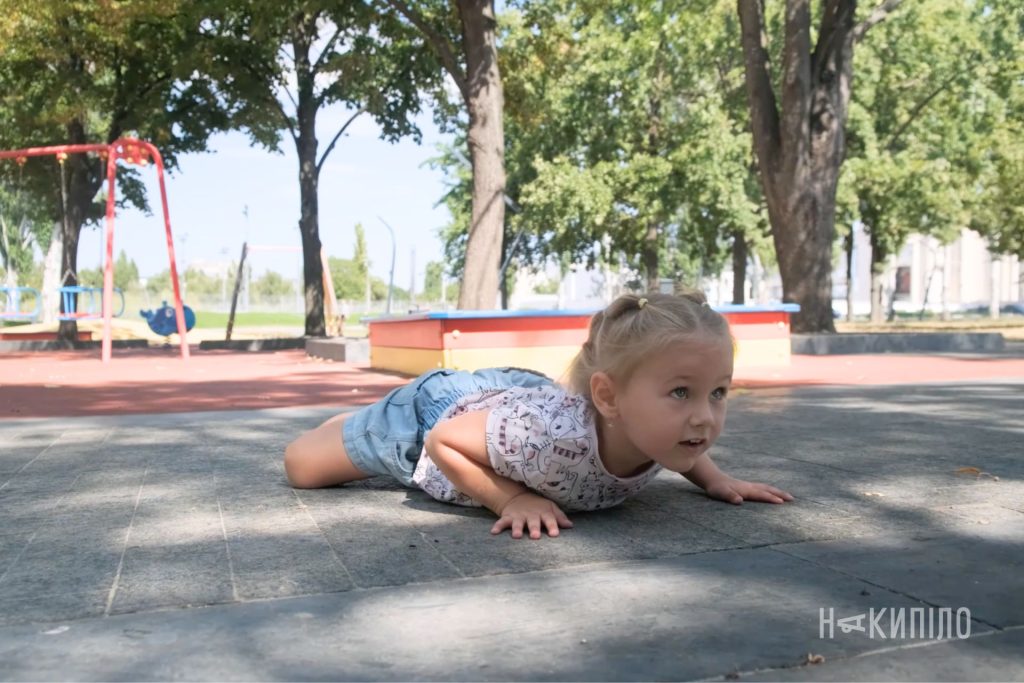 Історії трьох родин, які отримують послугу раннього втручання 3 дитина, раннє втручання