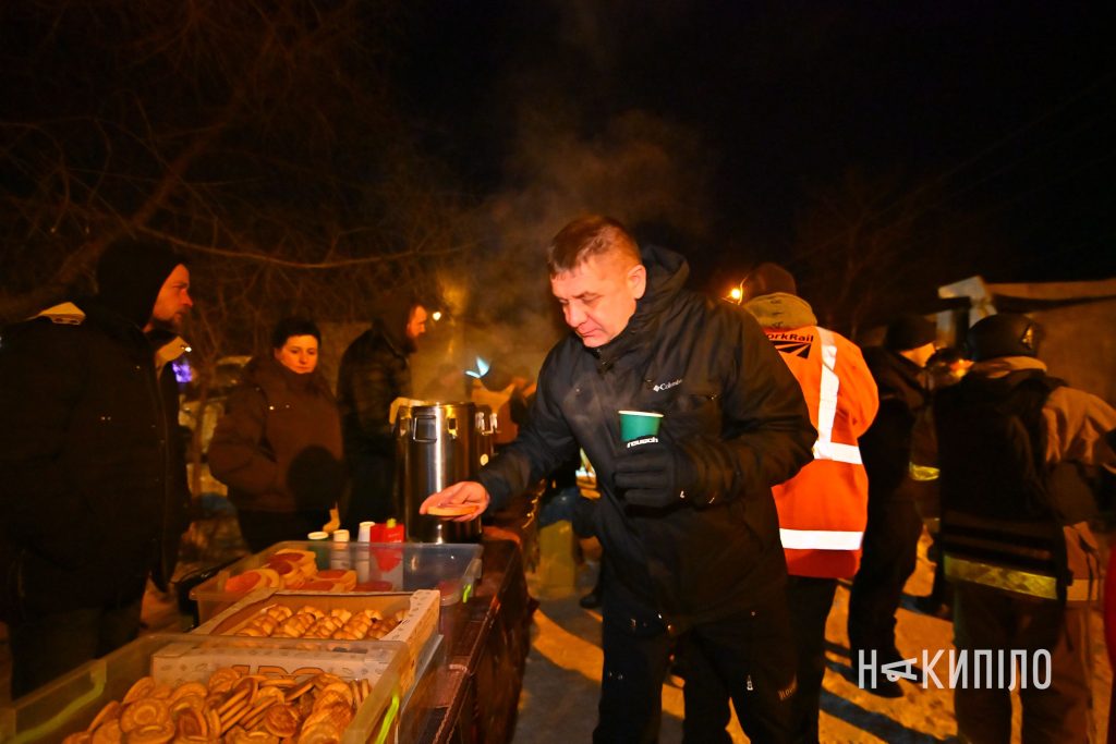 КАБ зруйнувала будинок у Харкові та залишила вирву. Фото наслідків КАБ зруйнувала будинок у Харкові та залишила вирву. Фото наслідків