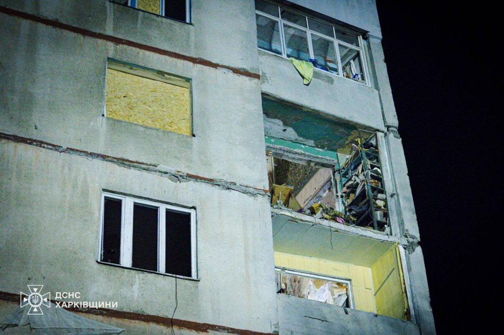 Вибух у квартирі в Харкові: рятувальники розібрали завали Вибух у квартирі в Харкові: рятувальники розібрали завали
