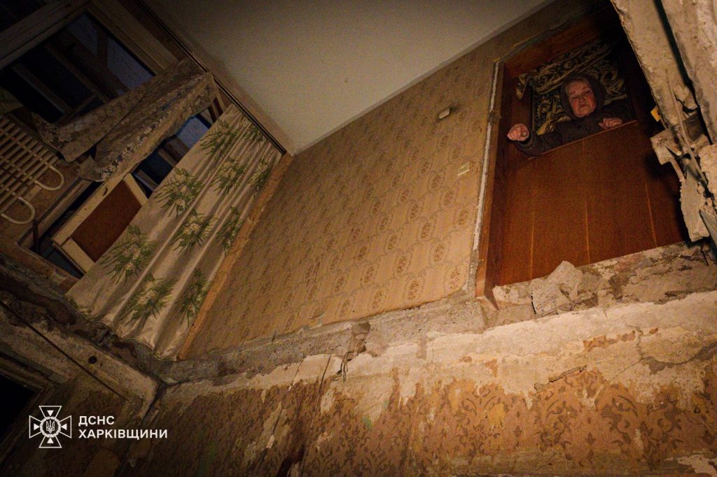 Вибух у квартирі в Харкові: рятувальники розібрали завали Вибух у квартирі в Харкові: рятувальники розібрали завали