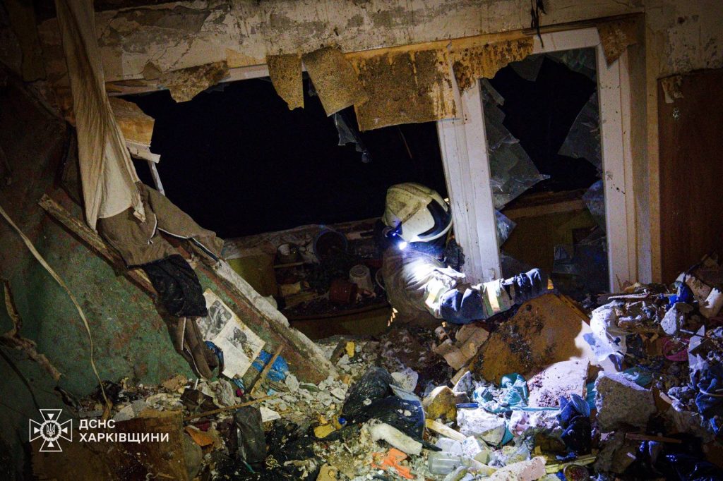 Вибух у квартирі в Харкові: рятувальники розібрали завали Вибух у квартирі в Харкові: рятувальники розібрали завали