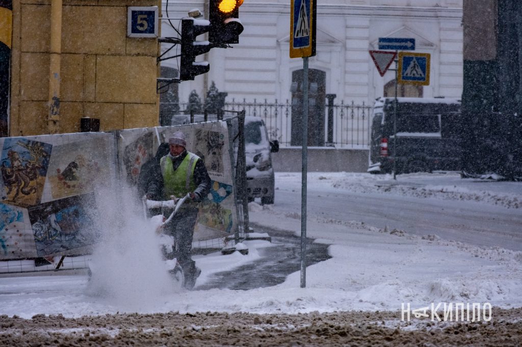 Оце так хурделить 11 січня! Фото засніженого Харкова 23