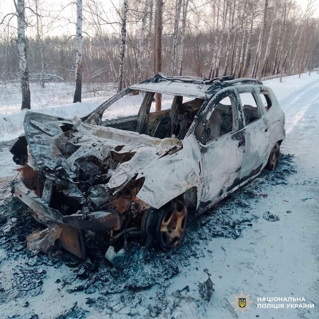 Евакуація під обстрілами: чому буває занадто пізно 7 Знищене евакуаційне авто поліції