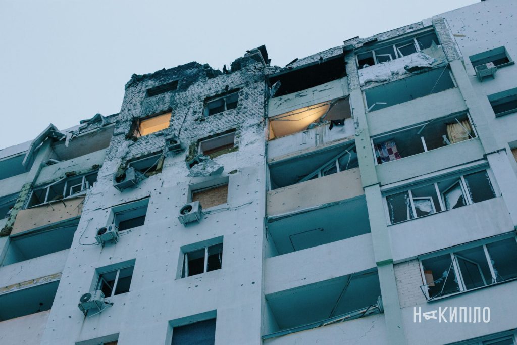 20 дронів і ракета: наслідки ударів по Харкову 13 будинок після обстрілу
