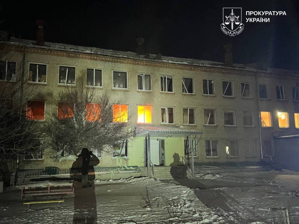 У Харкові від обстрілу постраждали працівники навчального закладу 2