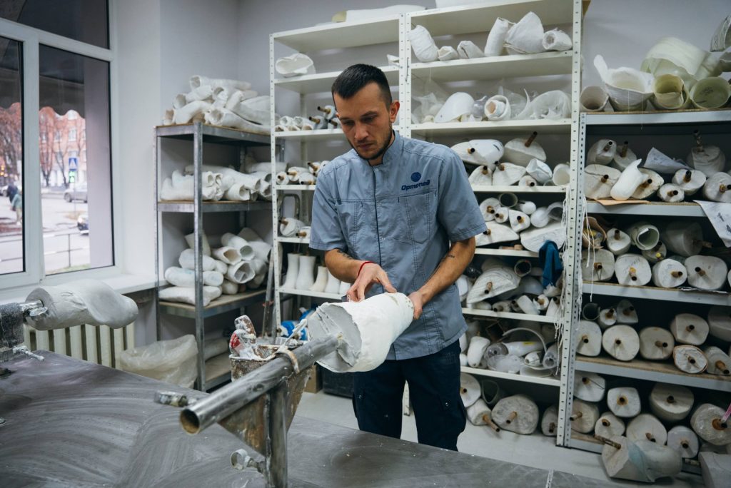 Протезування та реабілітація військових в Україні 8 Виготовлення протезів «Ортопед»