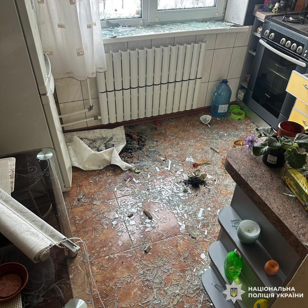 ворог атакує Харків дронами: зафіксовано влучання у кількох районах міста 2