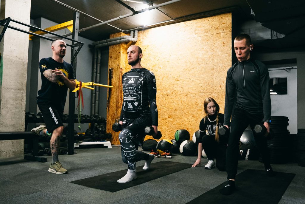 Як у Харкові проводять тренування для ветеранів після важких поранень 8 Військові, ветерани тренуються у залі