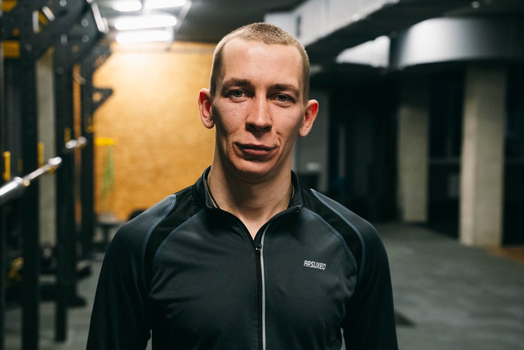 Як у Харкові проводять тренування для ветеранів після важких поранень 6 Михайло, військовослужбовець, тренування в залі