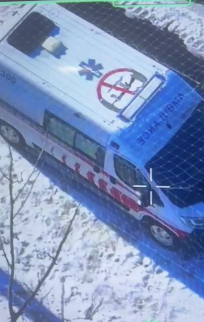 На Куп‘янщині медики швидкої рятувалася пішки через атаку дронів На Куп‘янщині медики швидкої рятувалася пішки через атаку дронів