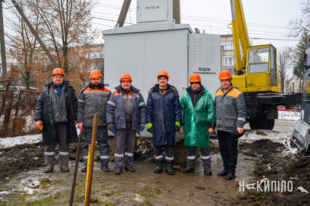 Світло з нуля. Як енергетики відновлюють Харківщину під обстрілами обленерго енергетіки світло трансформатор Фото:Ігор Лептуга