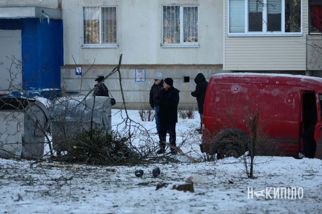 ворожий дрон зачепився за дерева. Фоторепортаж 16